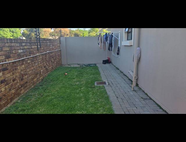 2 BEDROOM TOWNHOUSE FOR SALE IN MONTANA